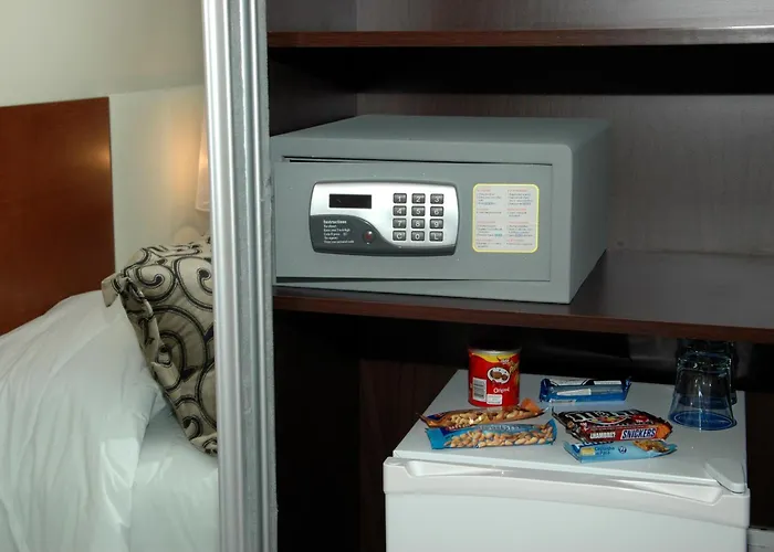 Palm Beach Plaza Hotel